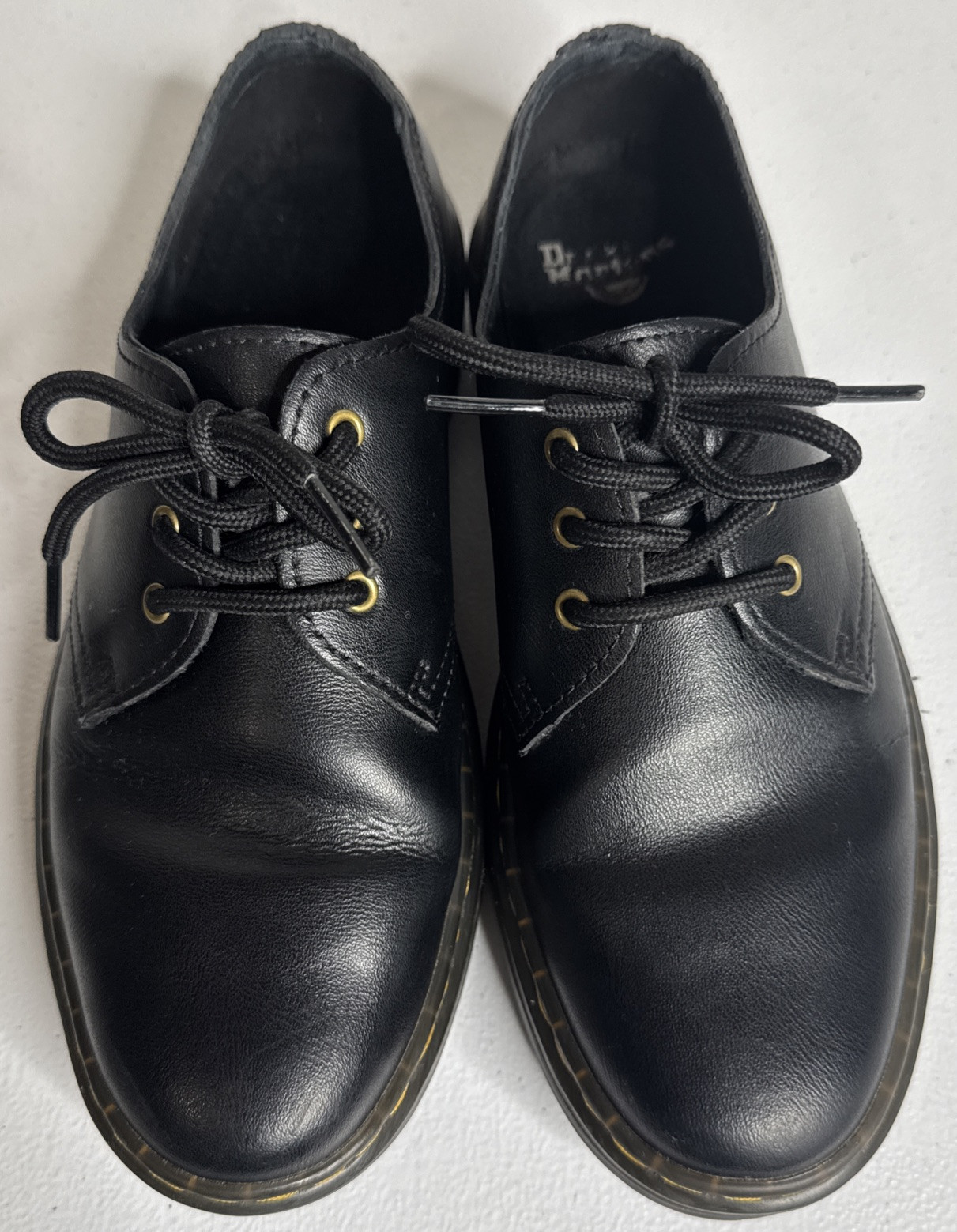 Dr. “Doc” Martens Zavala Lo Black Leather Unisex Oxford Men 8 /Women 9 (AW004) Dr. Martens 3 eye shoes Zavala Lo model Comfortable oxfords  main image 2