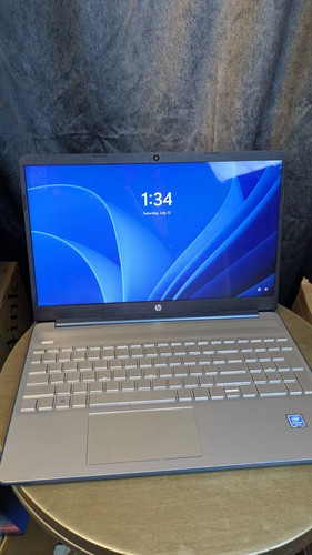 HP 15-DY0700TG Intel Pentium (8/256 Go)