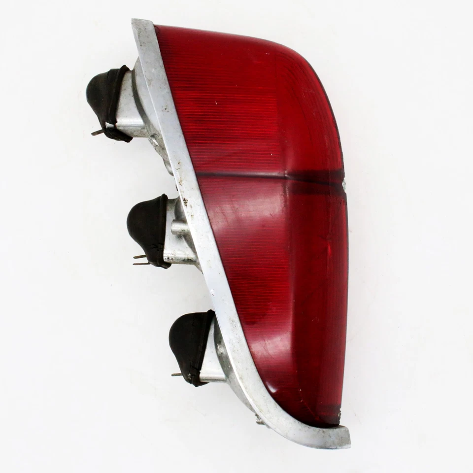 Conjunto de luces traseras Fastback Squareback Squareback 1961-1969 VW Volkswagen Tipo 3 OEM Foto 2 de 4