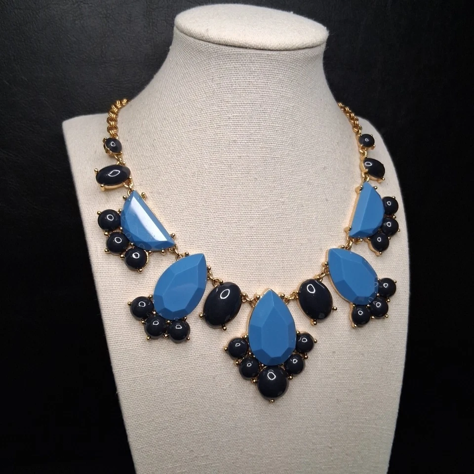 Collar Lucite KATE SPADE New York Estilo Babero Azul Y Azul Marino. 15.516 Foto 2 de 4