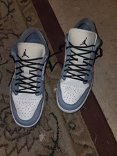 Air Jordan 1 Low teen Size 11 Used A Litil Bit Cleaned