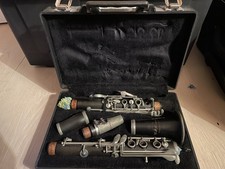 C.G. Conn Black wood Clarinet with Case Mouthpiece, Complete Set, Black