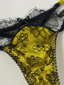 Agent Provocateur Leisa Black Mustard Thong AP2 Small New
