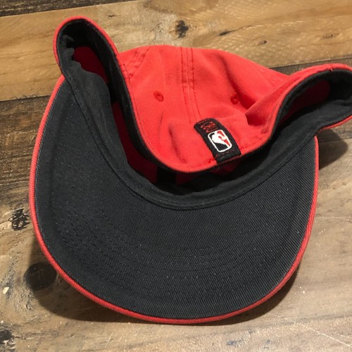 Chicago Bulls Hat Cap Mens Fitted Large Red Adidas NBA Basketball Workwear READ - Picture 7 of 11