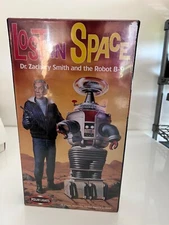NEW SEALED POLAR LIGHTS LOST IN SPACE DR ZACHARY SMITH AND THE ROBOT B-9