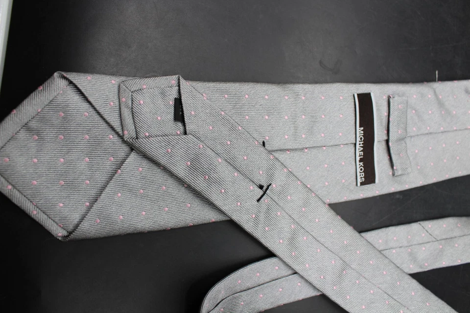 Corbata clásica para hombre Michael Kors gris/rosa punto rejilla mezcla de seda Foto 4 de 4