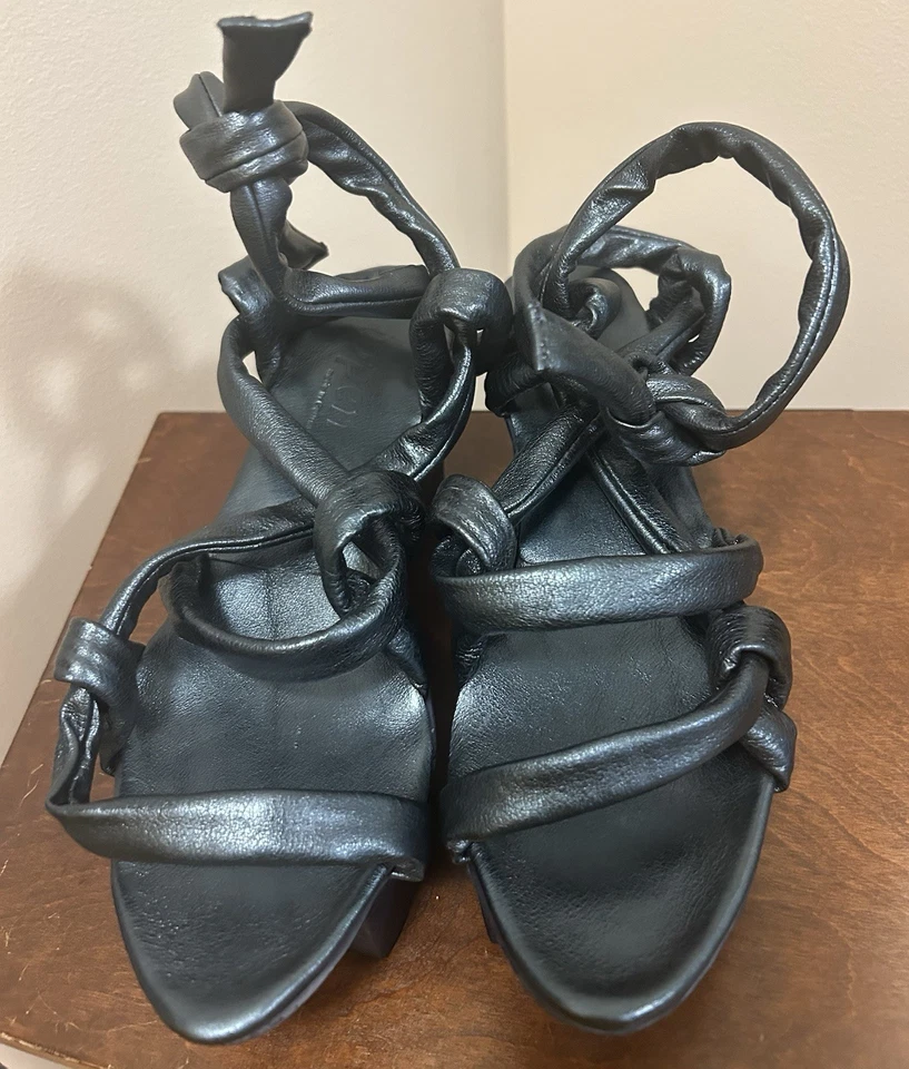 💝💐💝Trippen Acrobat Navy Platform  Leather Open Toe Adjustable Straps— 39 EU - Image 4 of 4