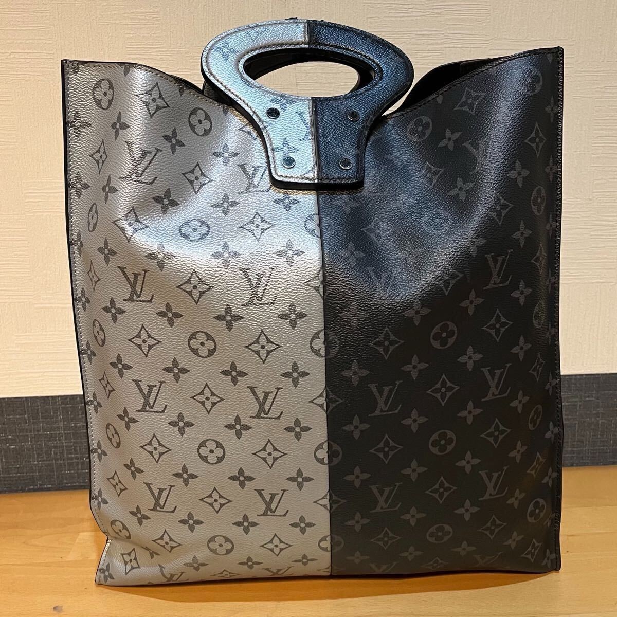 Louis Vuitton Eclipse Split Pacific Tote Bag Leat… - image 4