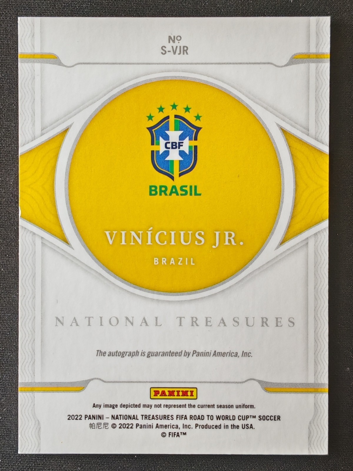 2022 Panini National Treasures FIFA World Cup Vinicius Jr. Auto Autograph 17/25 view 2