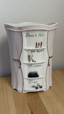 Vtg Bed Bath & Beyond Dress to Thrill Collection Resin Glamorous Waste Basket