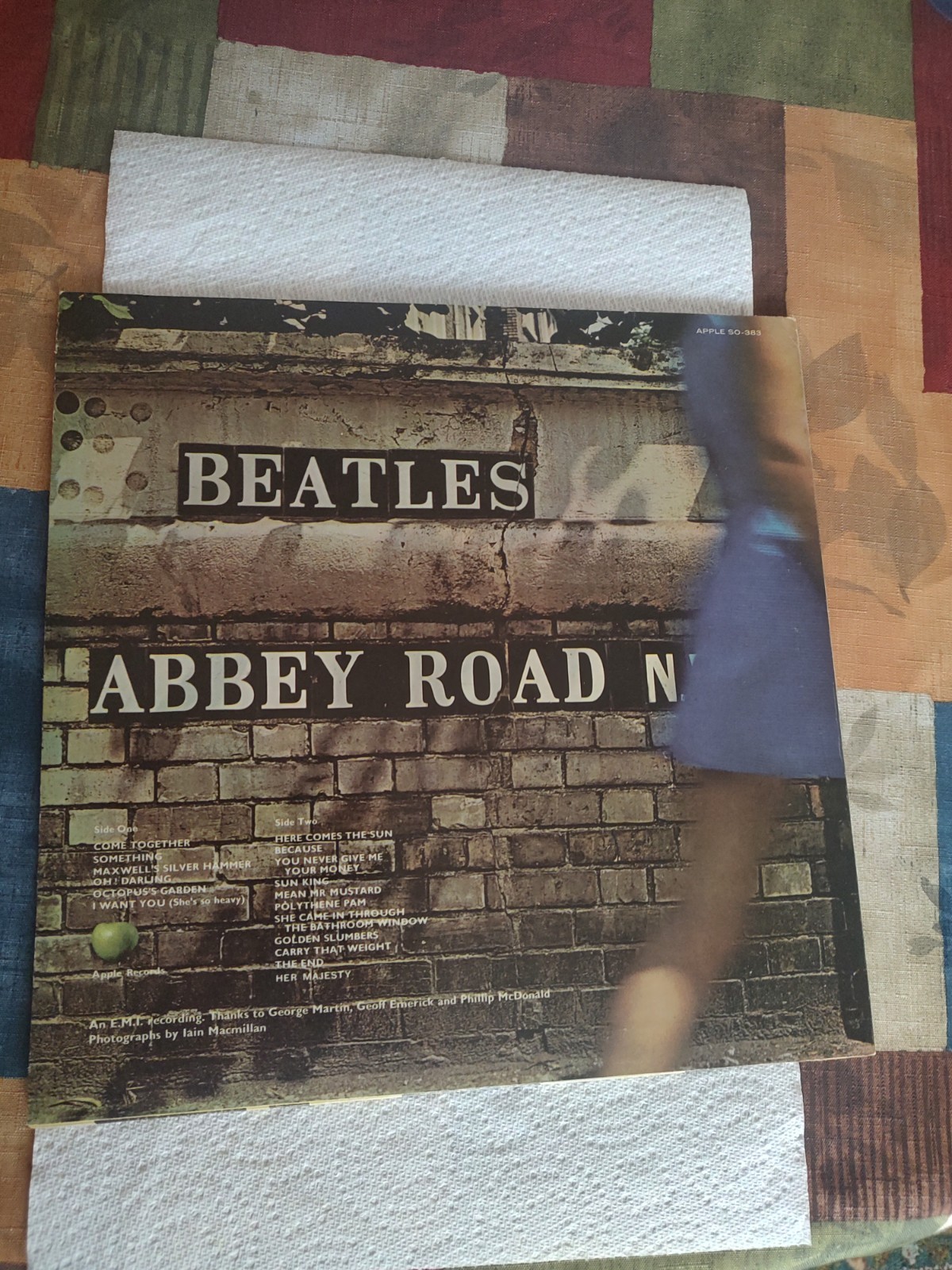 The Beatles Abbey Road 12" Black Vinyl LP 33 RPM Stereo Apple SO-383
