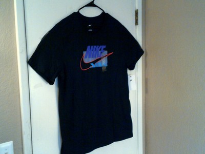 NEW NIKE SPORTSWEAR 