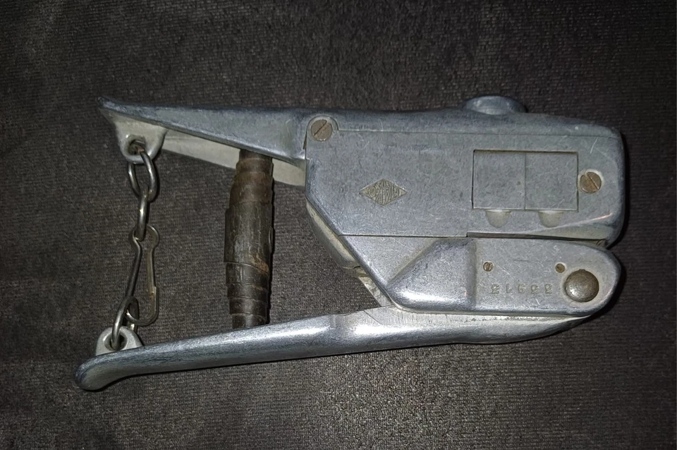 Mako Schaffnerzange, Entwerter Zange, BD 10 inkl. Datenblatt