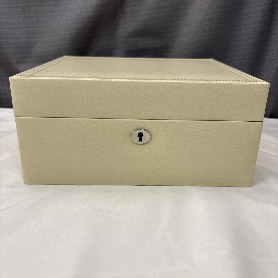 Wolf for Pottery Barn McKenna bege caixa de joias de couro sintético sem chave - Imagem 2 de 4