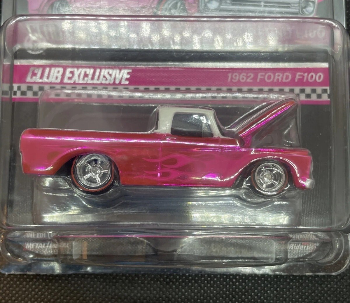Hotwheels rlc f100 ford コンベンションモデル Opening 2022 Hot Wheels RLC 1962 Ford F100 - YouTube