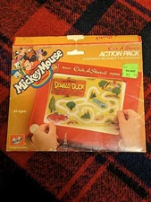 Etch-A-Sketch Disney Action Pack 6 Reusable Screens Vintage Mickey Mouse 1982