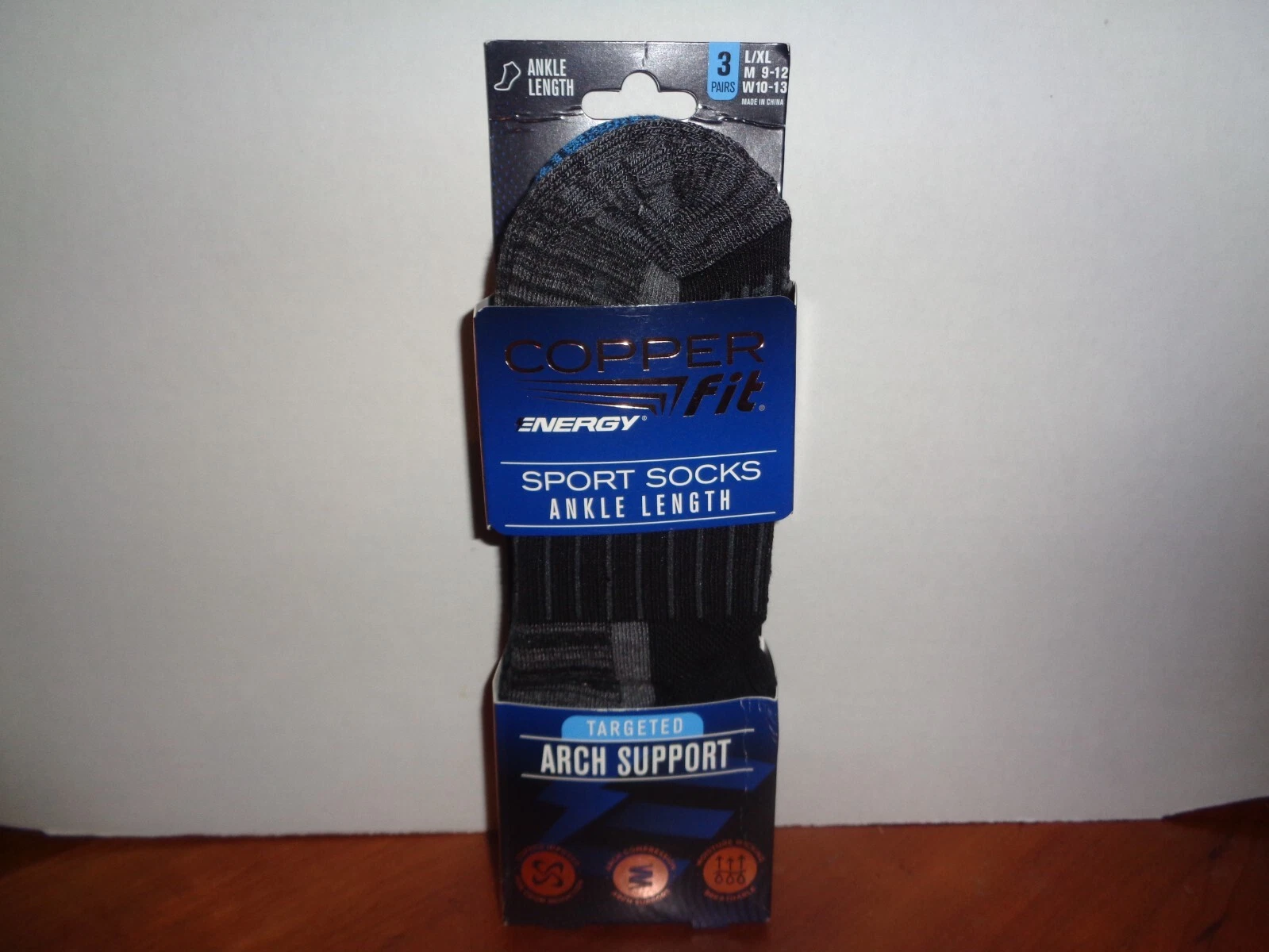 Copper Fit Infused Sport Ankle Socks 3 Pair Large L/XL Black Size M 9-12 W 10-13
Opens in a new wind