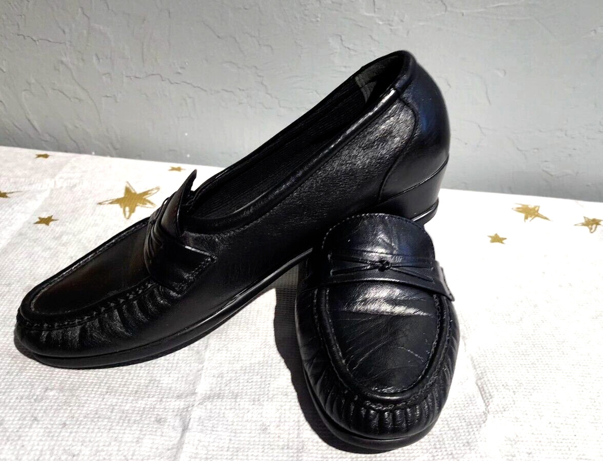SAS Women's Black Leather Loafers Slip on  Low Wedge Size 9M