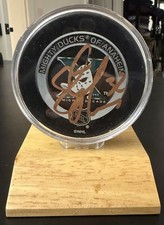 Steve Thomas Signed Mighty Ducks of Anaheim Anaheim Ducks Hockey Puck COA 