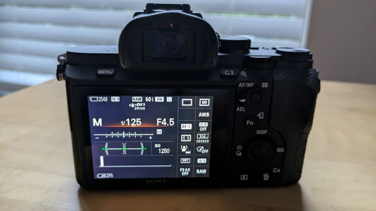 Preços baixos em Câmeras digitais Sony Alpha A7II | eBay