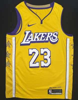 light pink nike sweatshirt womens