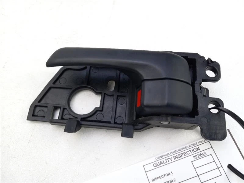 2011 - 2013 KIA FORTE REAR LEFT SIDE INTERIOR DOOR HANDLE 27565 - Image 4 of 4