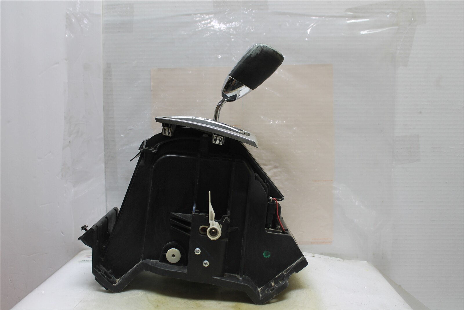 2008 Dodge Caliber Transmission Gear Shifter Selector Assembly OEM 530