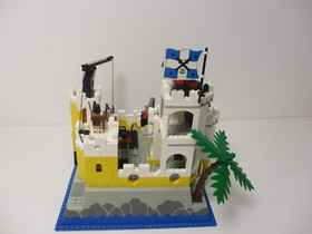 (AH 2) Lego Pirates 6276 Eldorado Fortress with BA