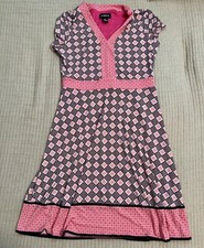 Liz Claiborne Woman  s Medium Short Sleeve Geometric Pattern Dress. Gently Used