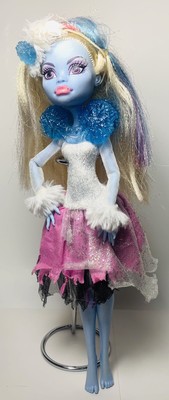 abbey bominable ghouls rule