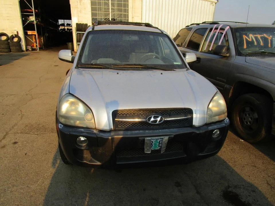 Used Fuel Pump fits: 2006 Hyundai Tucson Pump Assembly 2.7 Grade A - Image 2 of 4