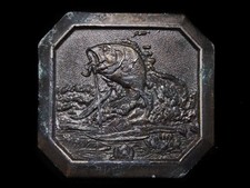 KL11133 VINTAGE 1977  LARGE MOUTH BASS  HOOKED ON BAIT BRASSTONE BELT BUCKLE
