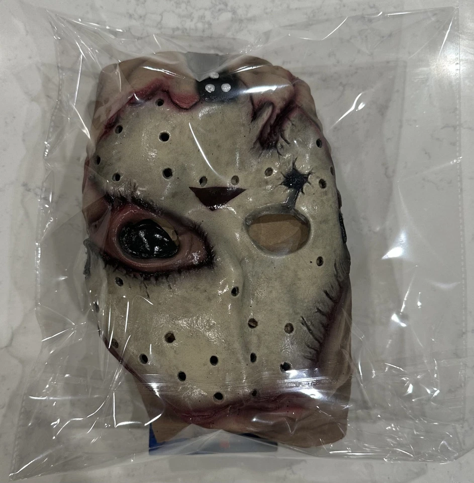 Friday The 13th Jason Voorhees Deluxe Overhead Mask, One Size Adult, BRAND NEW - Image 4 of 4