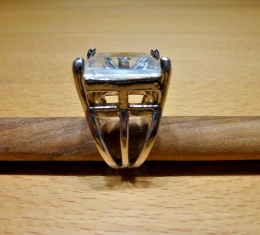 Große Statement Ring Modernist Weißer Stein Ø 19mm Edelstahl