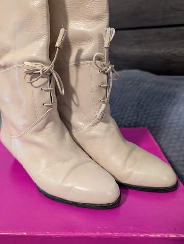 Women's Liz Claiborne Cream Colored Chester Tall Pull-On Riding Boots Size 7M - Picture 2 of 10
