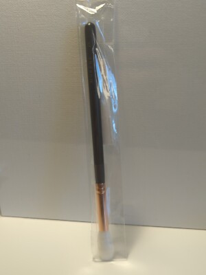Morphe R36 pointed highlighter brush