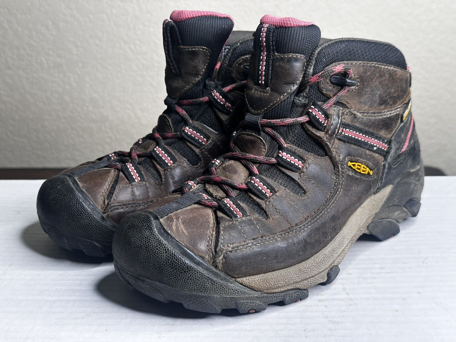 Stivali da trekking donna marroni Keen in pelle da combattimento impermeabili taglia 6 5