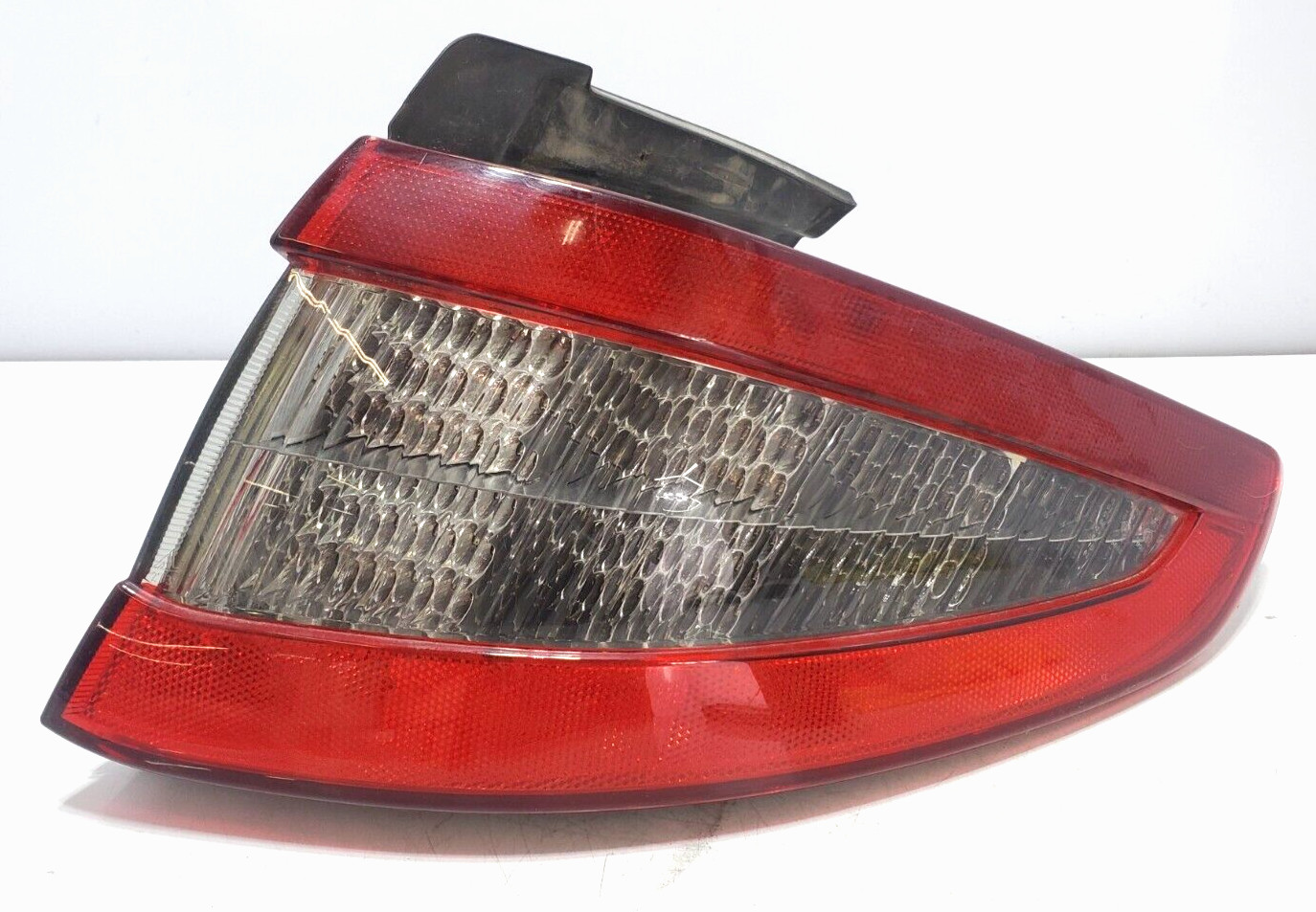 ✅13-19 OEM Maserati GT Sport M145 Rear Right Passenger Side Outer Tail Light 51k