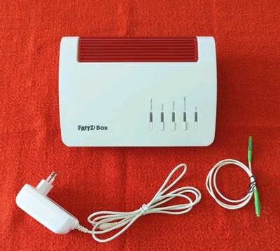 AVM Fritzbox 5590 Glasfaser/Fiber / WiFi 6 / Glasfaserrouter (OHNE OVP)