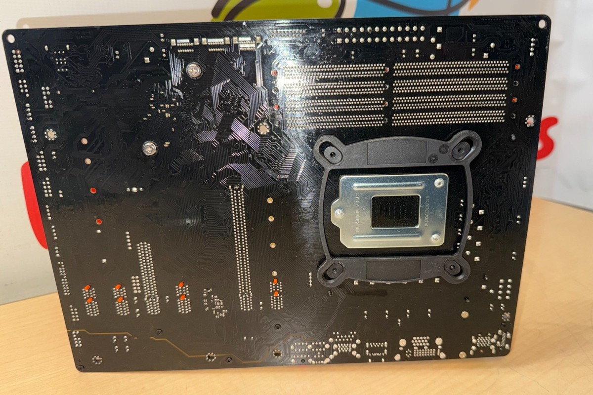ASRock CyberpowerPC Z270 SLI Xtreme ATX Intel i7-7700K CPU @ 4.20