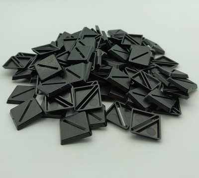 Lot Of 100 20mm Square Beveled Slot Bases Used For Warhammer Fantasy Skink