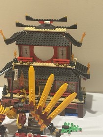 LEGO NINJAGO: Fire Temple (2507) W/ Manual & Minifigures