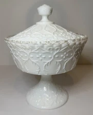 Fenton Milk Glass Silver Crest W/ Spanish Lace Footed Compote Candy Dish W/Lid