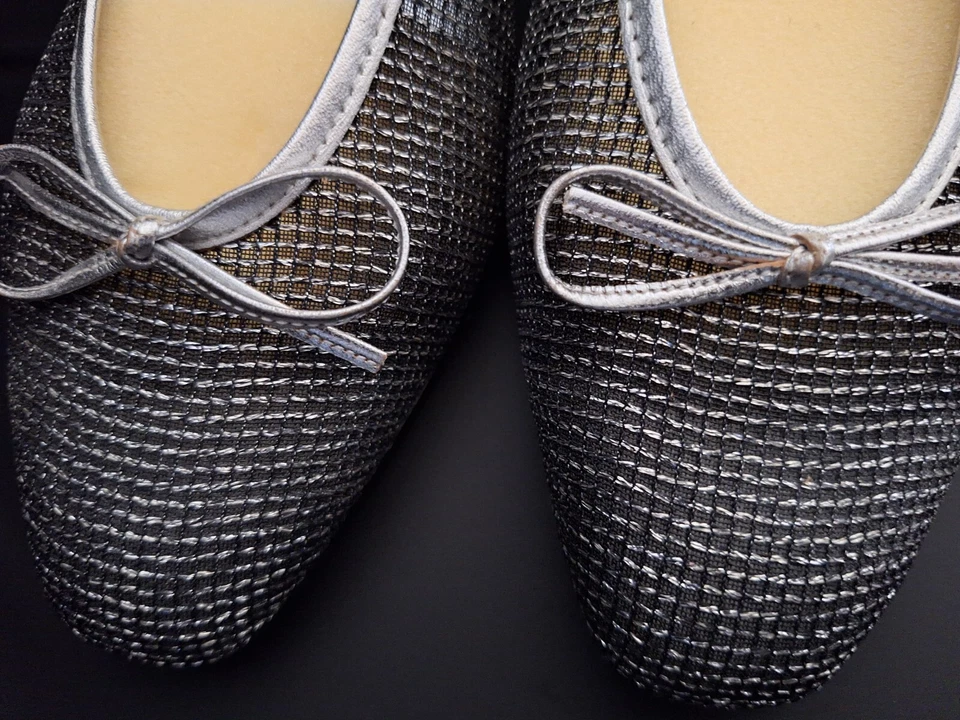 Pisos Magdesians plateados talla 12 Foto 2 de 4