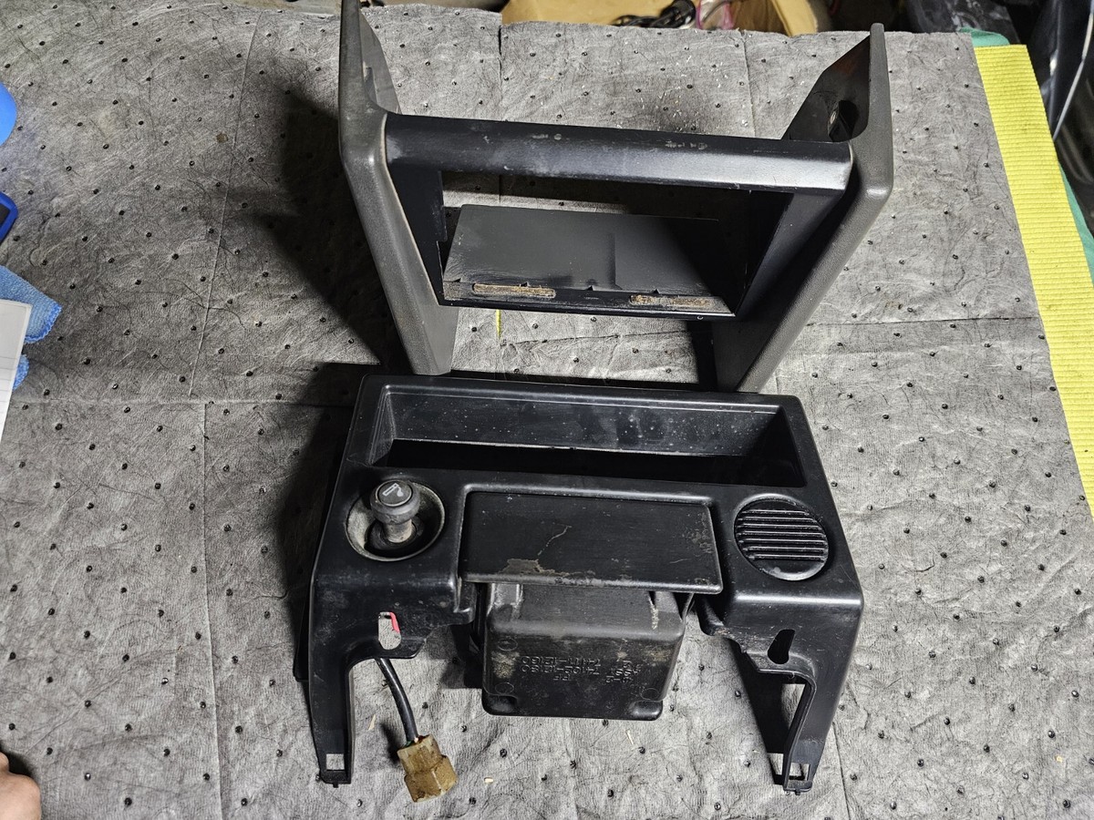 Ae86 Center Console 55412-12320 58813-12080 Ash Tray Radio Trim