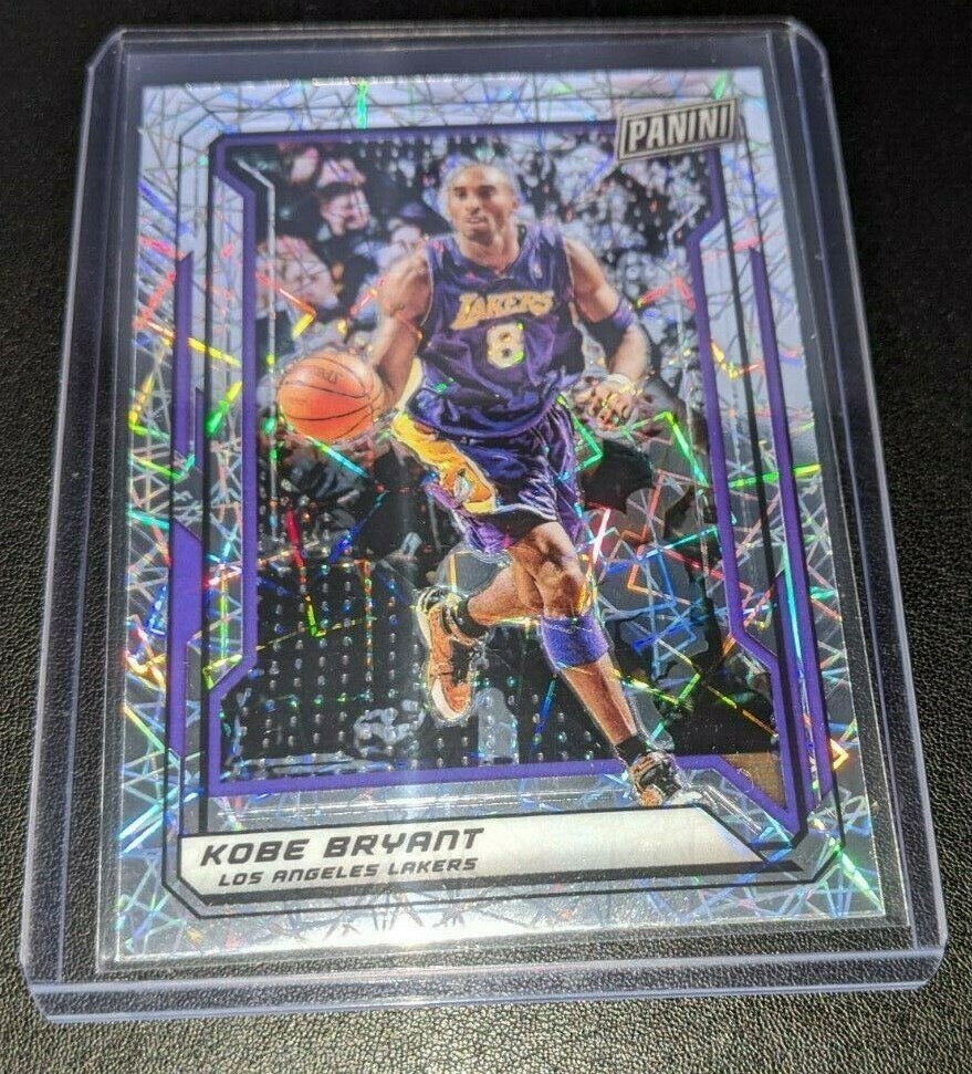 KOBE BRYANT 2019 Panini National VIP Gold Pack SP Lazer Prizm #25