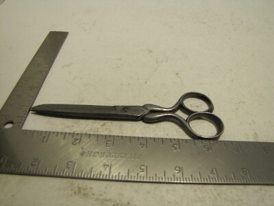 VTG H. HEUSER  7'' SCISSORS  USED READ B2