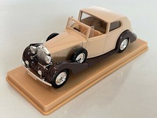 Solido 1/43rd Scale Age d'or 1939 Rolls Royce Phantom III - Beige/Brown
