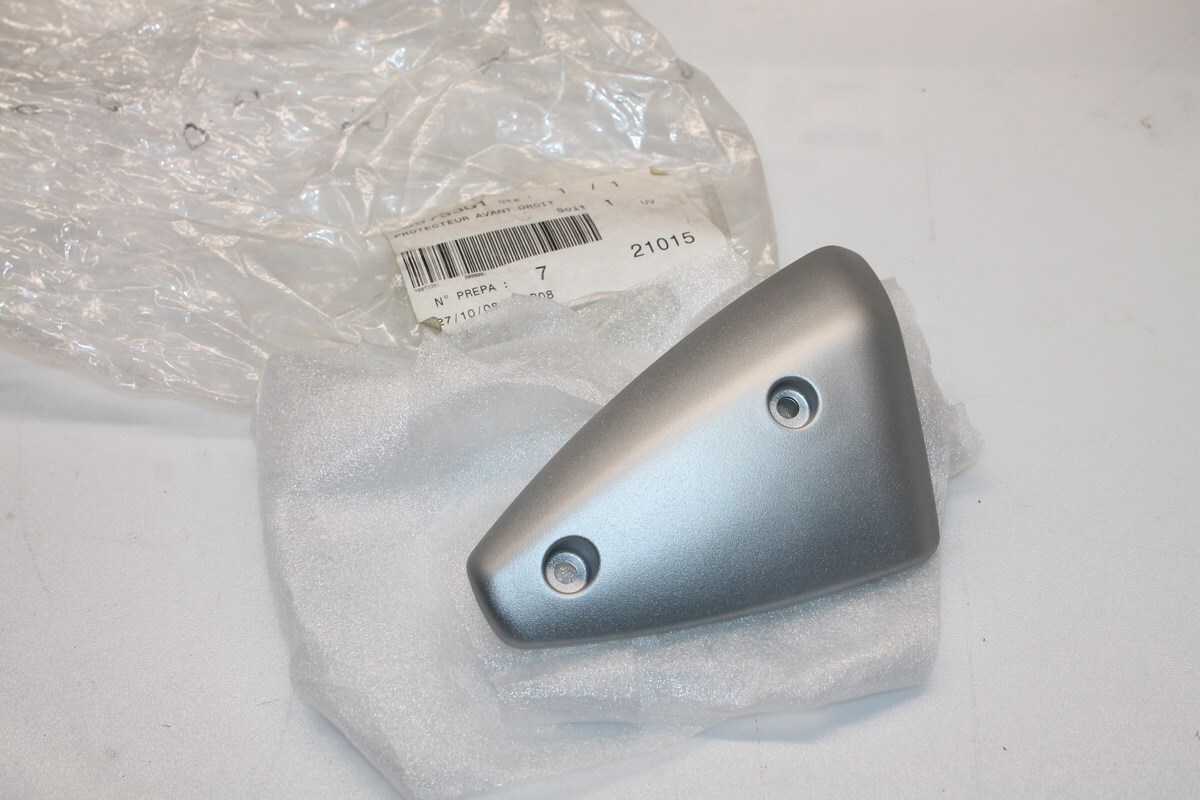 Protection avant droite Peugeot Trekker 2 pour restauration de scooter et carrosserie