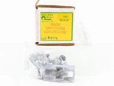 HO Scale Walker Models 5203 Unlettered Mack Switching Diesel Loco Unpowered Kit 